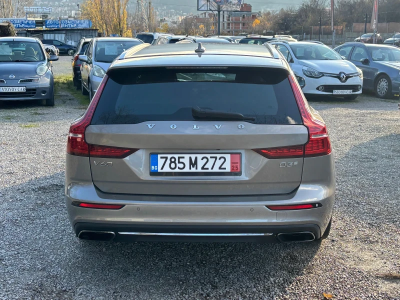 Volvo V60 2.0 D3, снимка 4 - Автомобили и джипове - 52515412