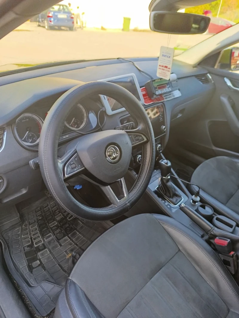 Skoda Octavia 1.5 G-TEC, снимка 8 - Автомобили и джипове - 52588020