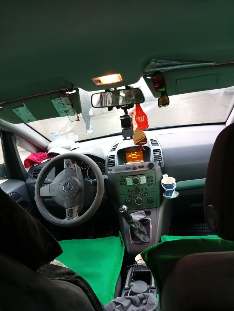 Opel Zafira B, снимка 9 - Автомобили и джипове - 53298821