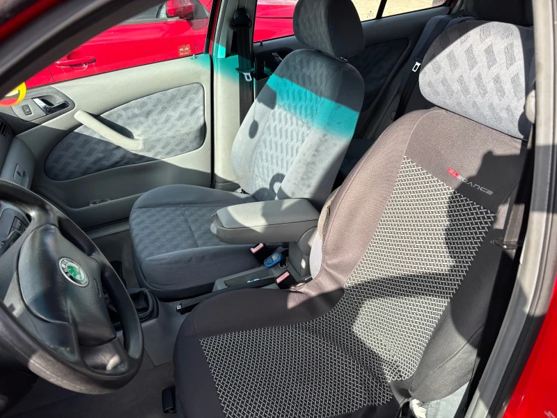 Skoda Octavia, снимка 7 - Автомобили и джипове - 53028587