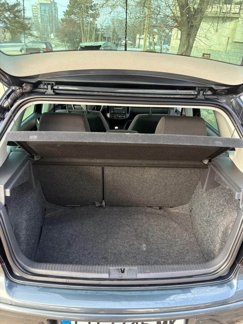 VW Polo Без коментар на цената!, снимка 9 - Автомобили и джипове - 53179678