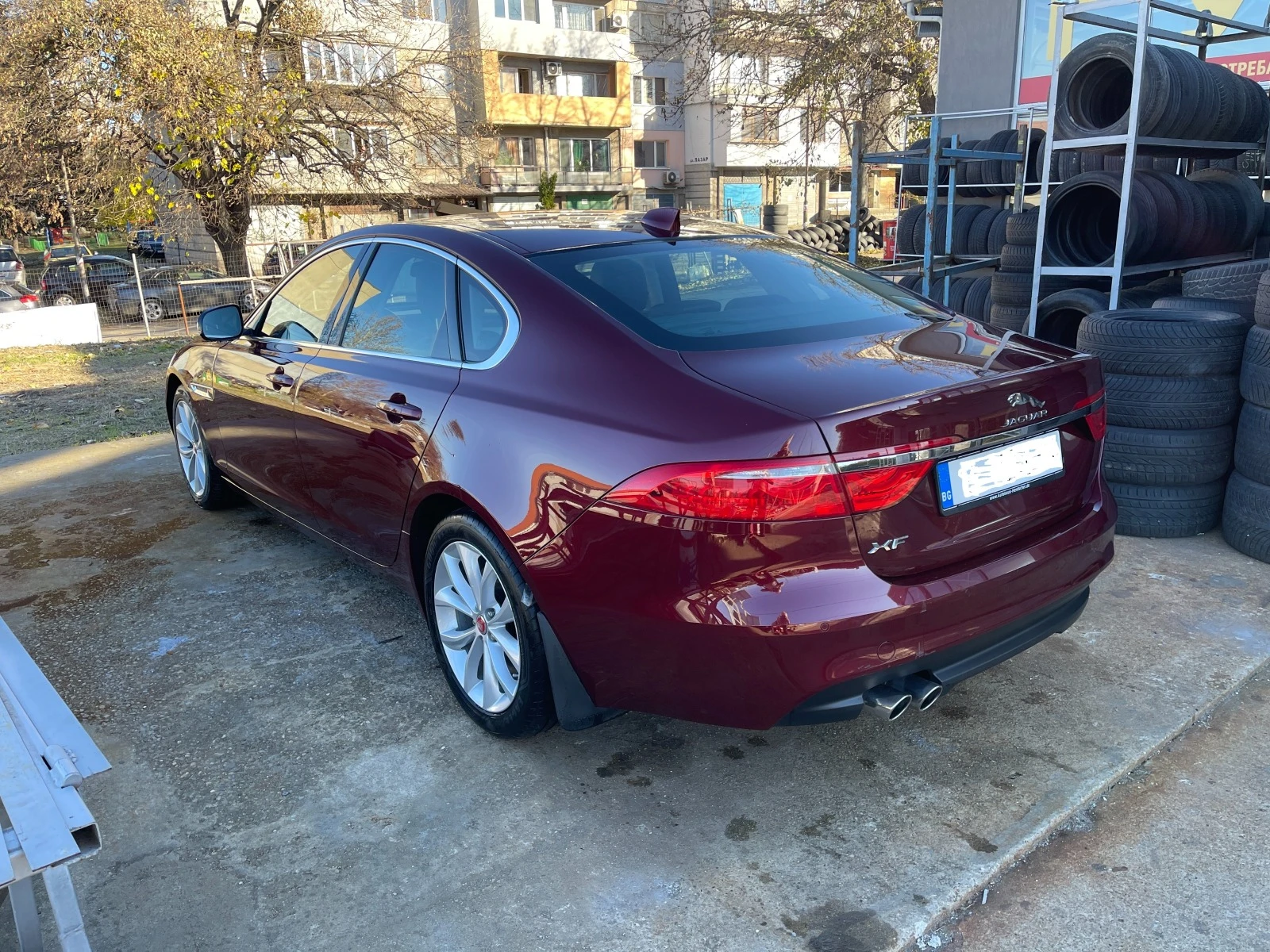 Jaguar Xf 2.0D - изображение 7