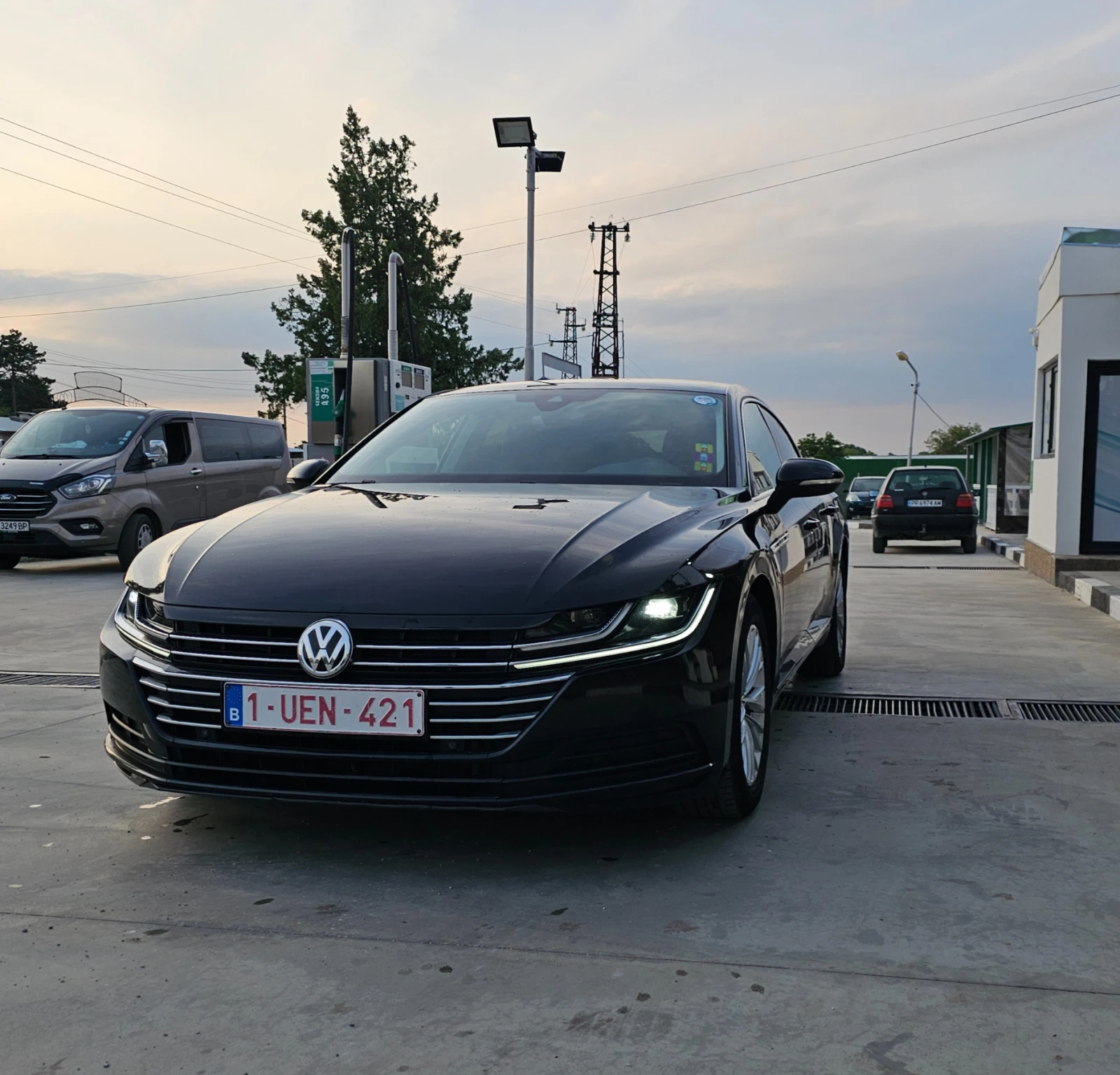 VW Arteon 2.0 - изображение 4