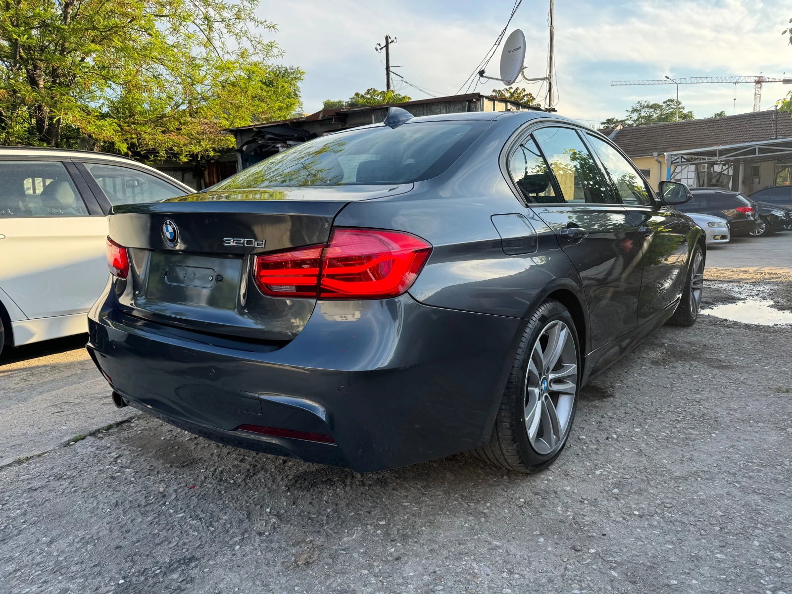 BMW 320 D 190HP AVTOMAT M-PAKET FACELIFT KOJA NAVi 2017G  - изображение 6