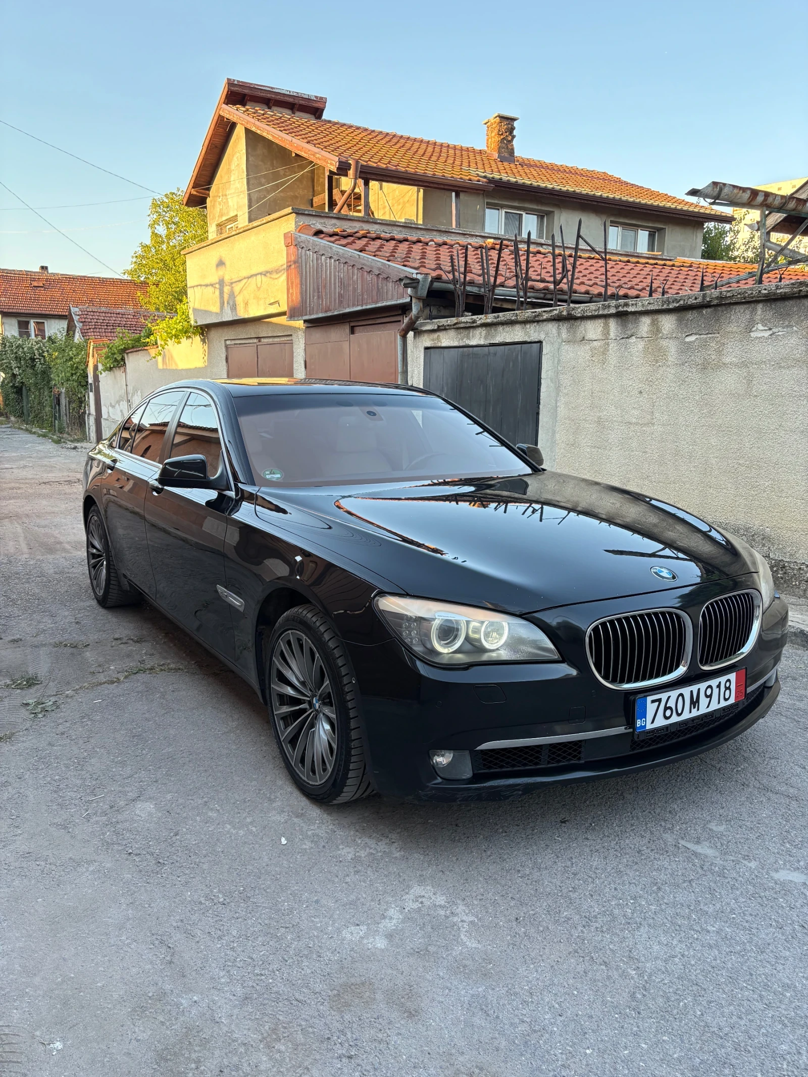 BMW 740  - изображение 2
