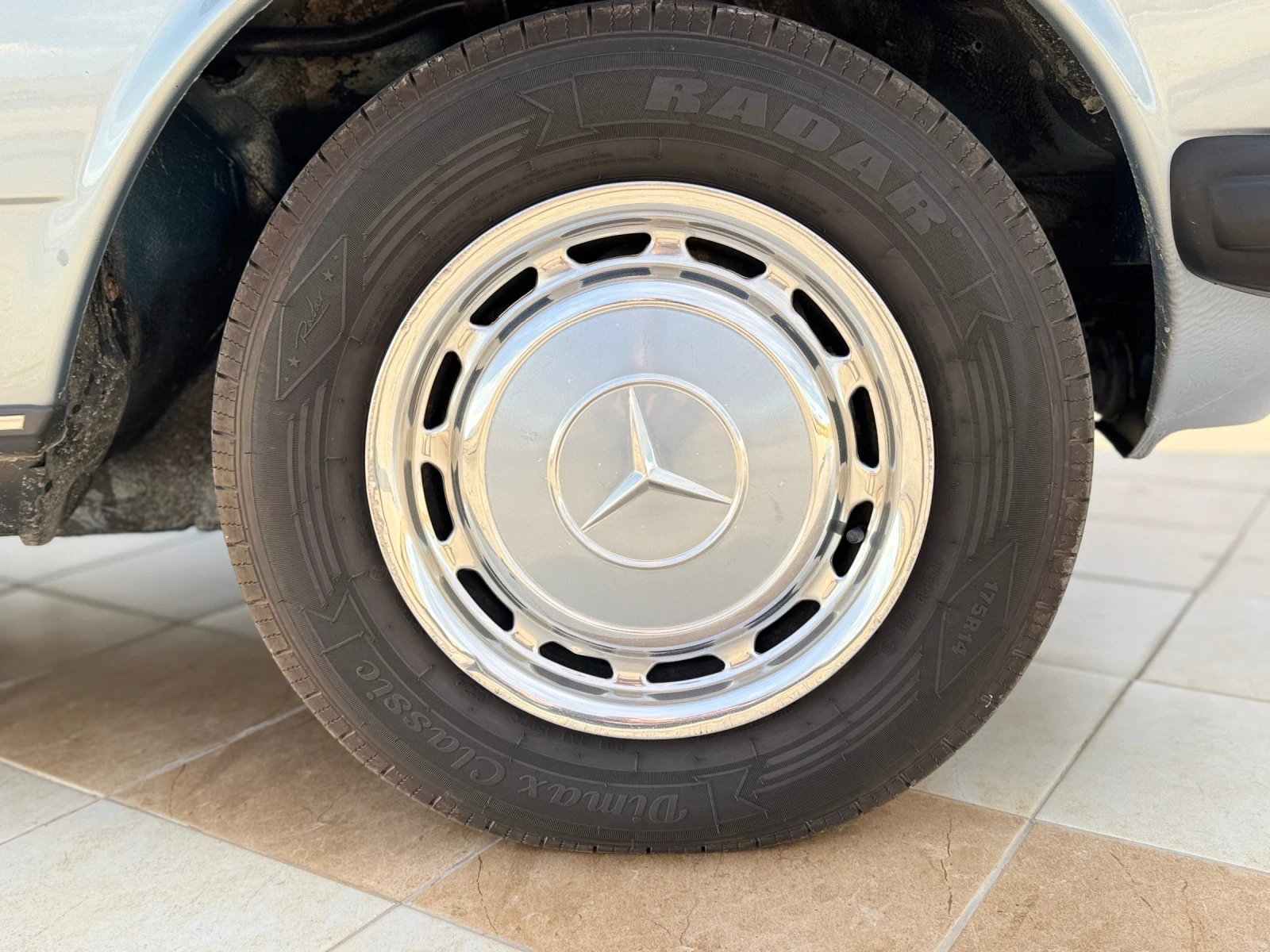 Mercedes-Benz 123 Sedan  | Mobile.bg   9