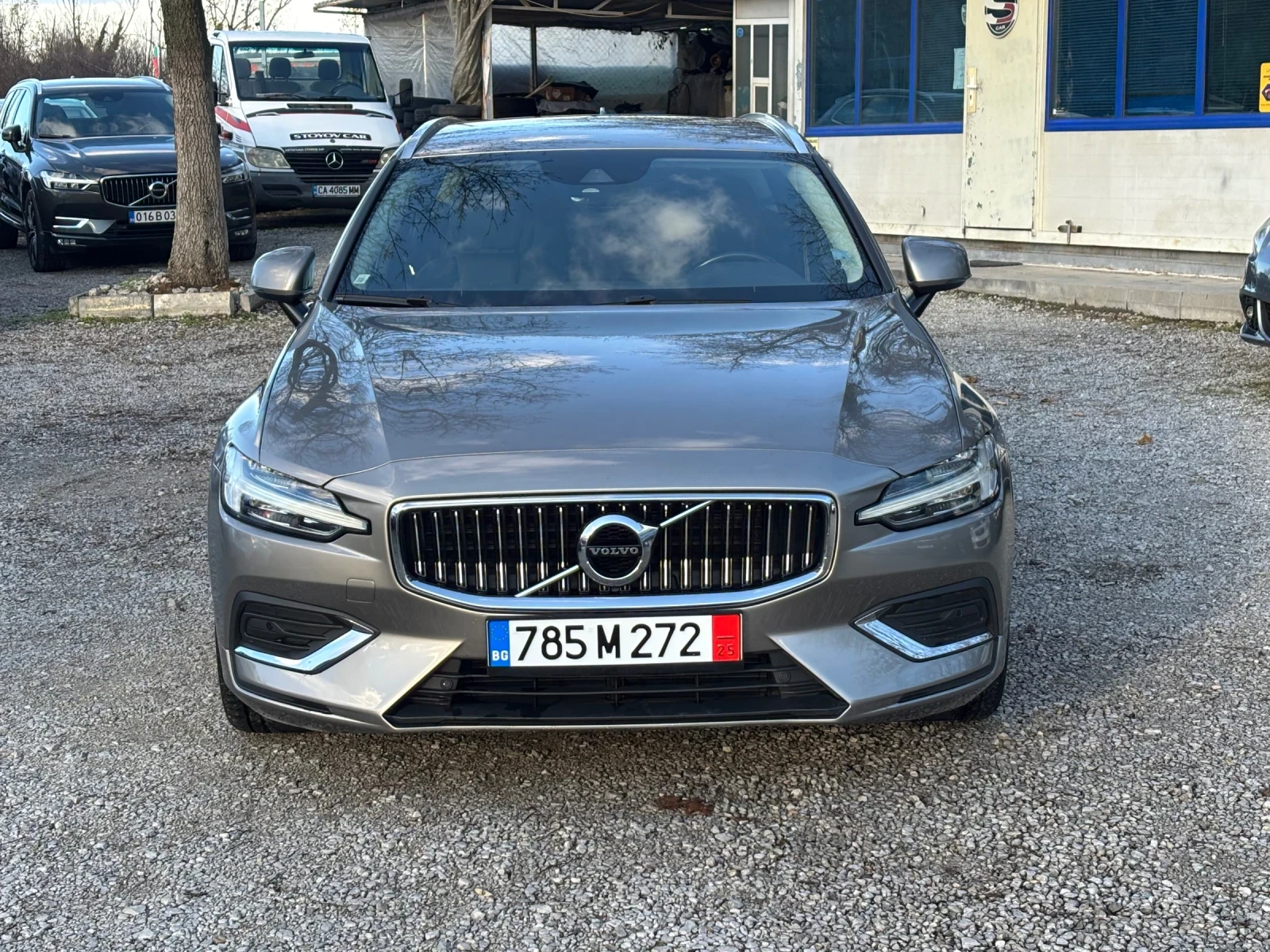 Volvo V60 2.0 D3 - изображение 2