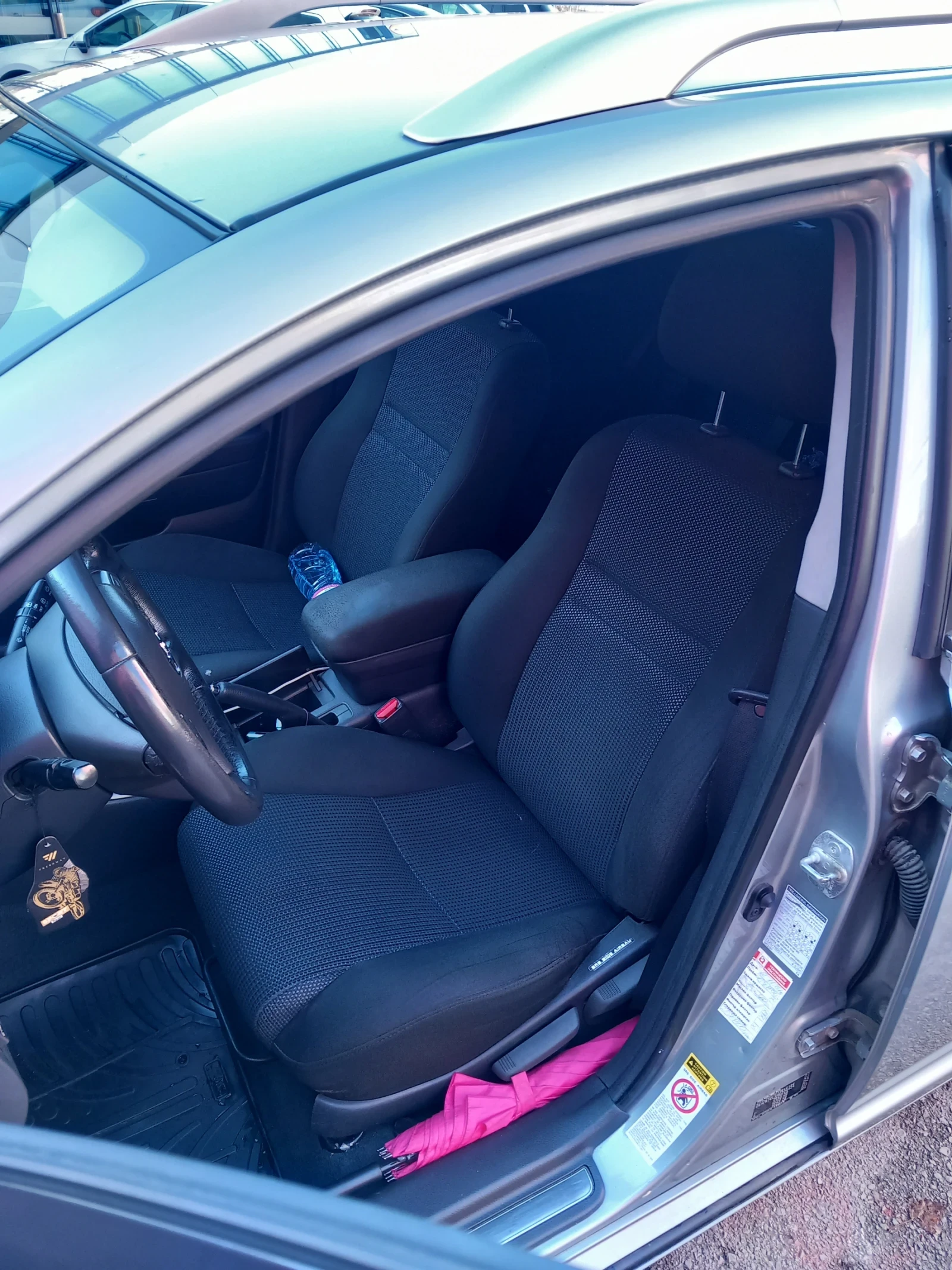 Toyota Avensis  - изображение 8