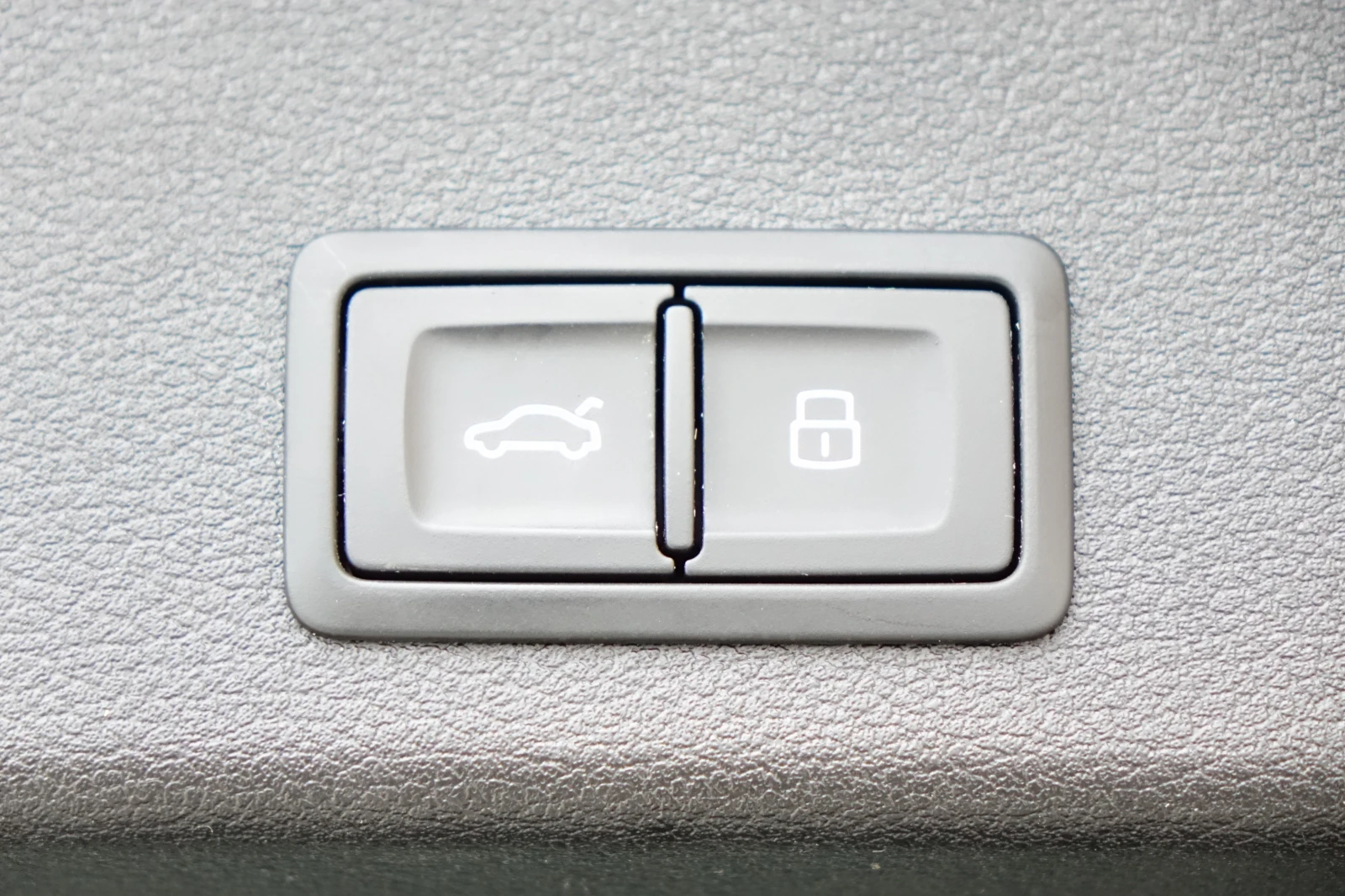 Audi A4 2XS-LINE* HD MATRIX LIGHTS* KEYLESS* VIRTUALCOKPIT | Mobile.bg   17