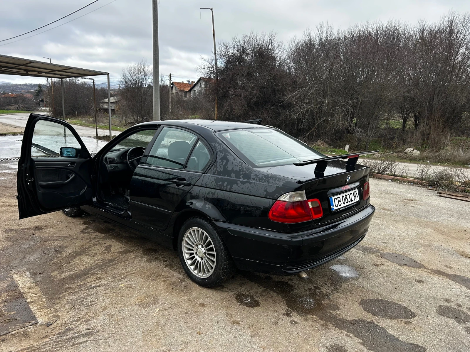 BMW 320  - изображение 2