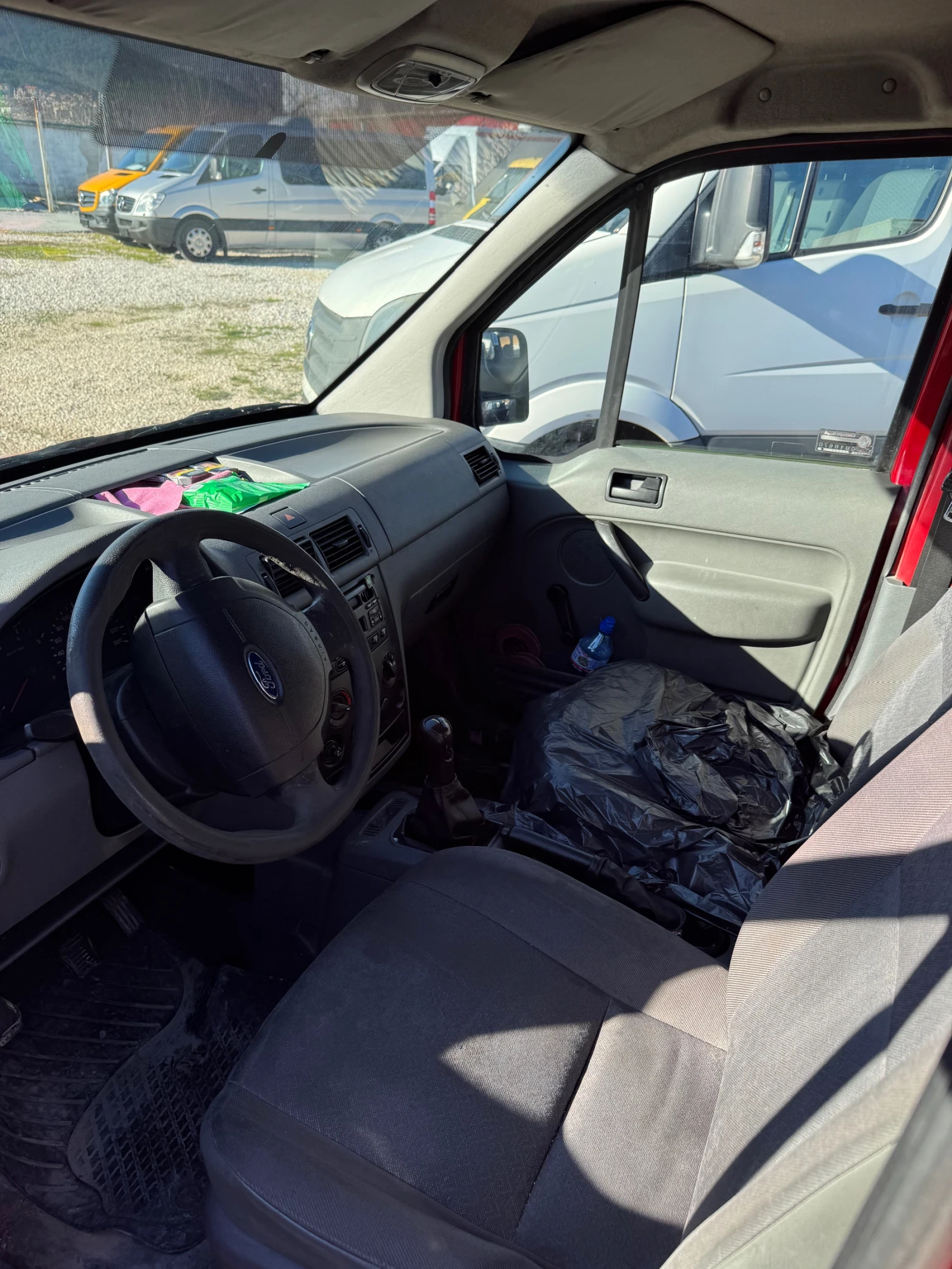 Ford Tourneo Connect 1.8 климатик - изображение 4