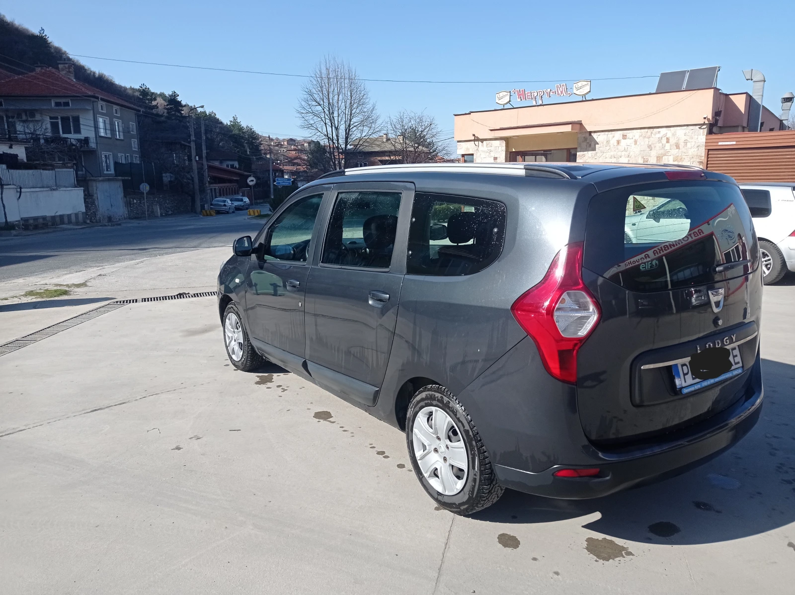 Dacia Lodgy, снимка 14 - Автомобили и джипове - 53837892