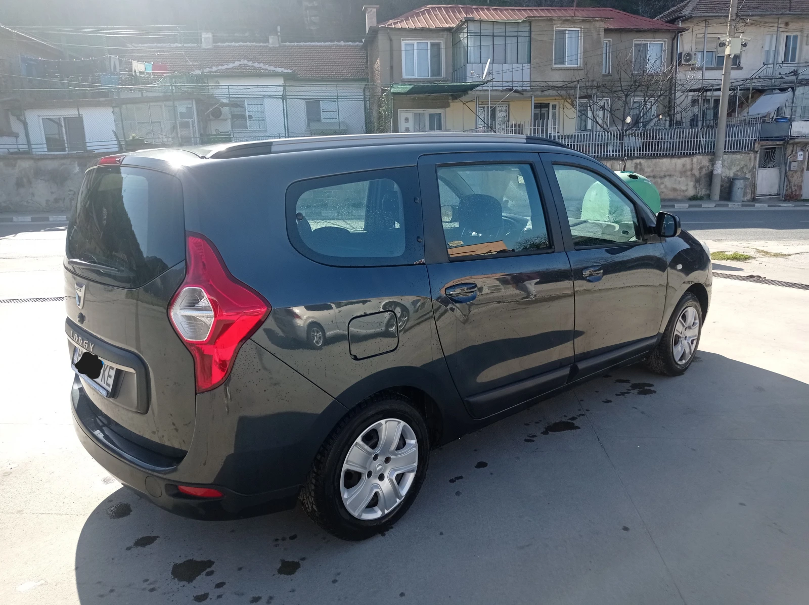 Dacia Lodgy, снимка 4 - Автомобили и джипове - 53837892