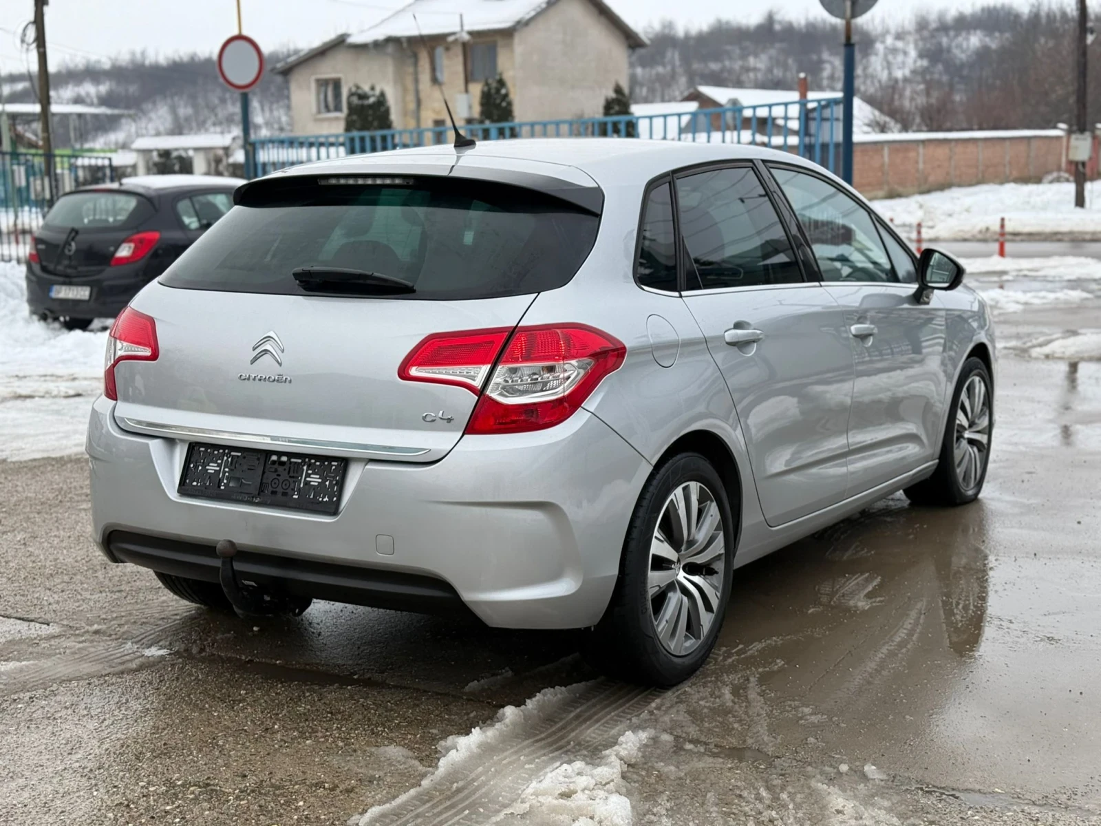 Citroen C4 1.6HDI* 92к.с* Климатроник* 2012г* Зимни и летни г, снимка 4 - Автомобили и джипове - 54058638