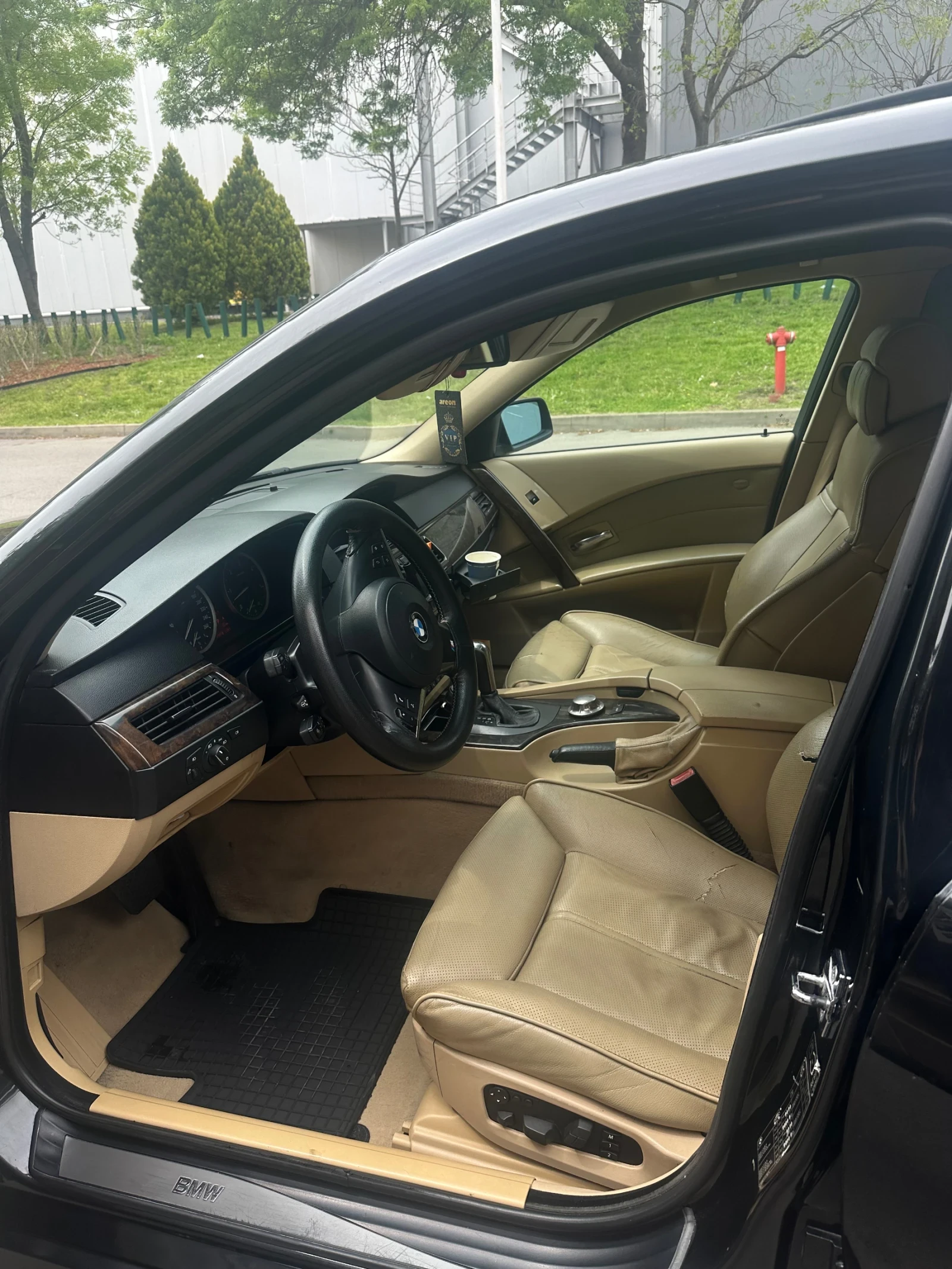 BMW 530, снимка 4 - Автомобили и джипове - 54430042