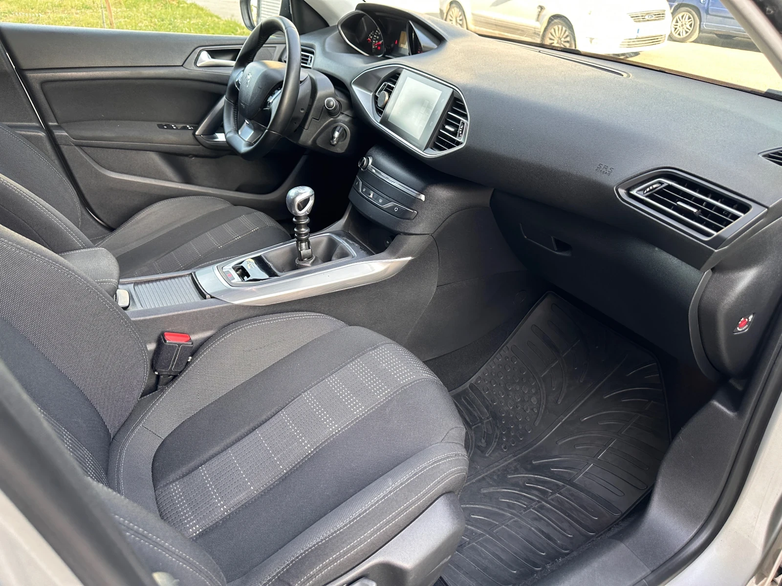 Peugeot 308 1.6 hdi allure, снимка 11 - Автомобили и джипове - 54671284