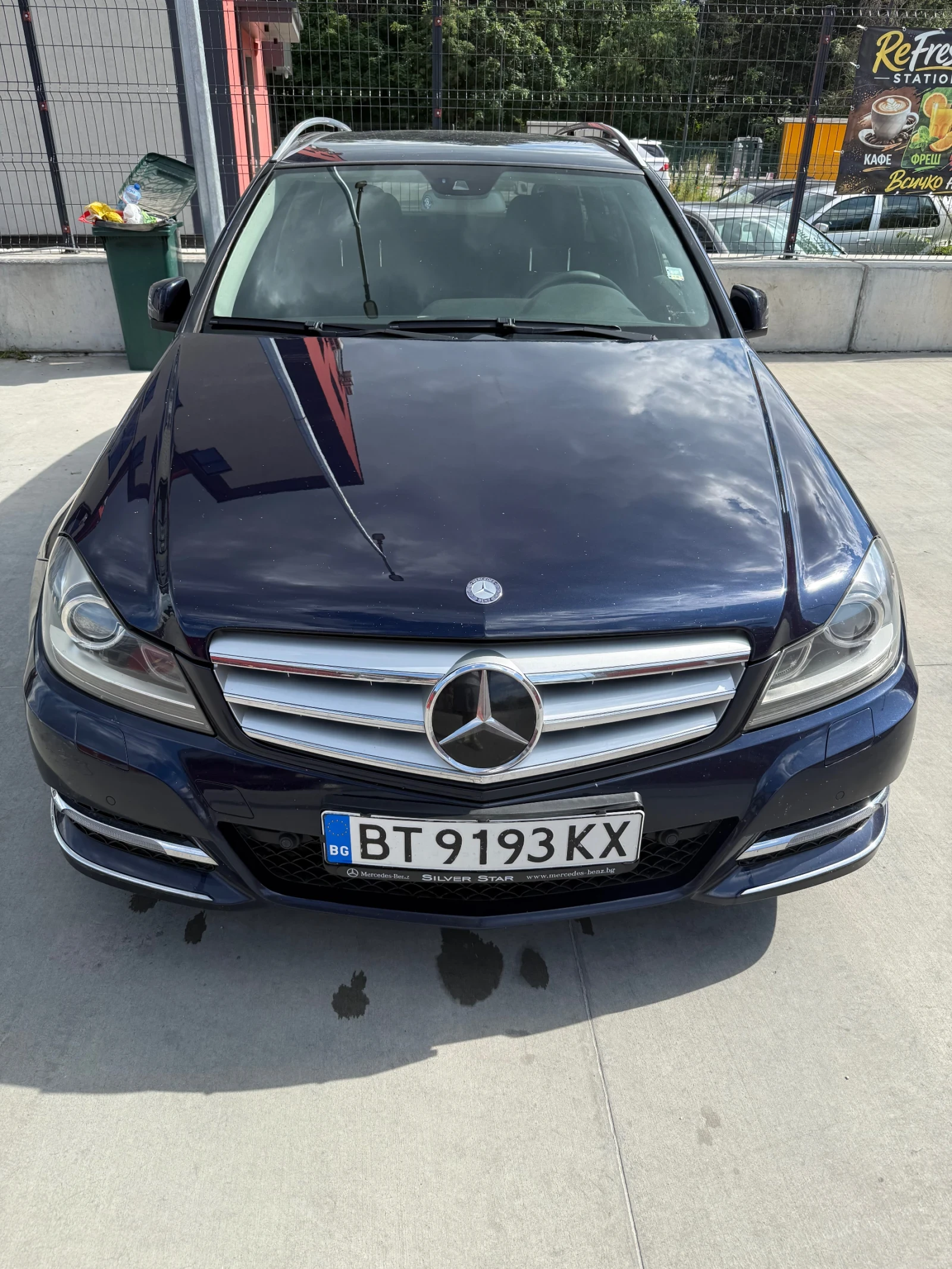 Mercedes-Benz C 220, снимка 3 - Автомобили и джипове - 54728253