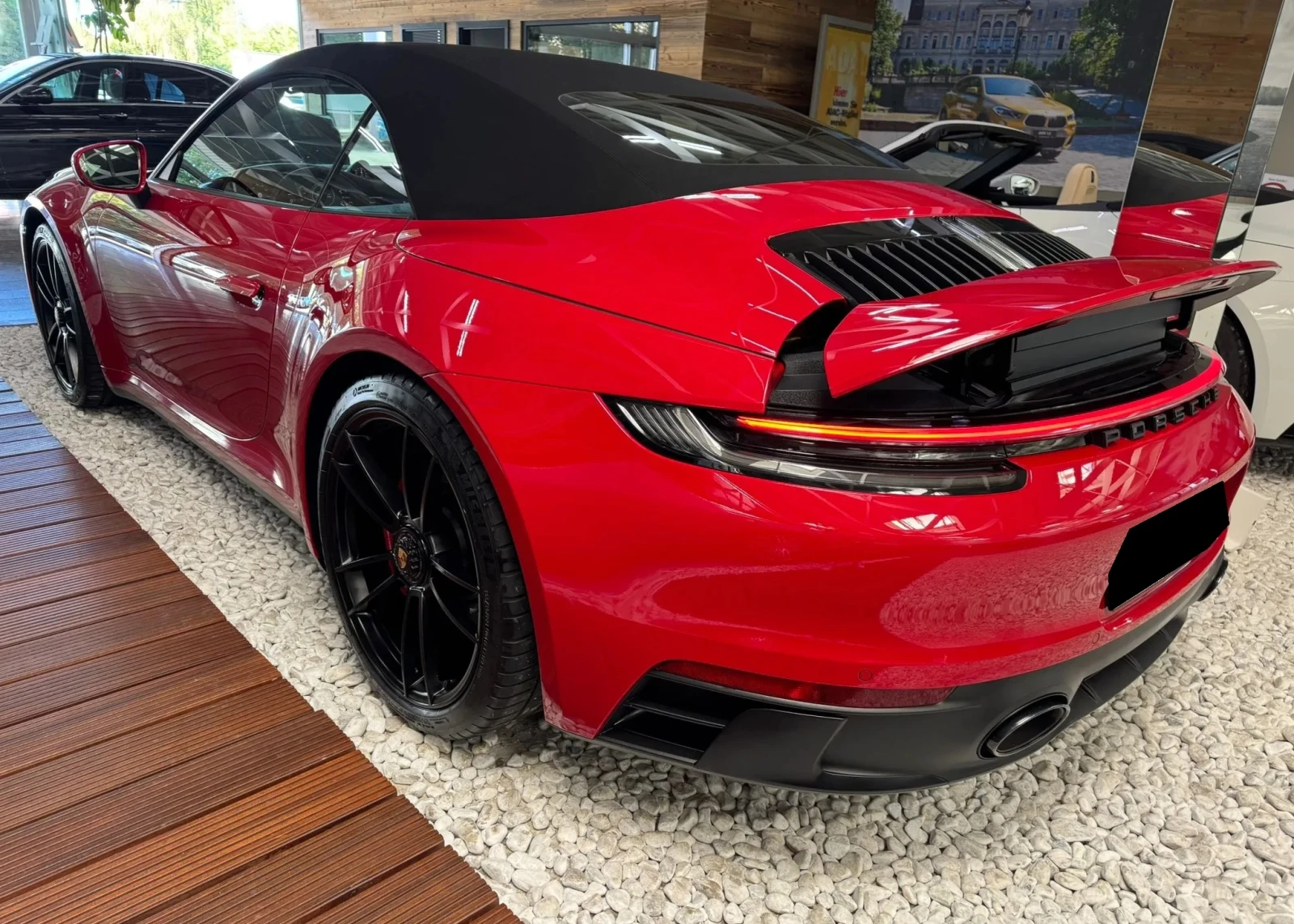 Porsche 911 Carrera 4 GTS Cabrio, снимка 2 - Автомобили и джипове - 54877288