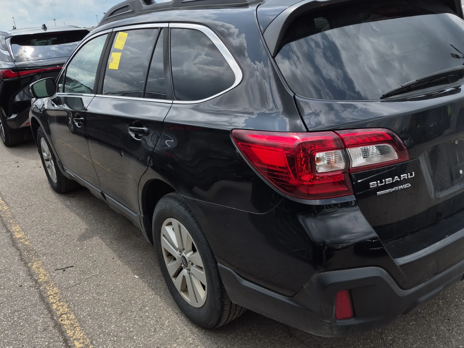 Subaru Outback Touring AWD, снимка 3 - Автомобили и джипове - 54992432