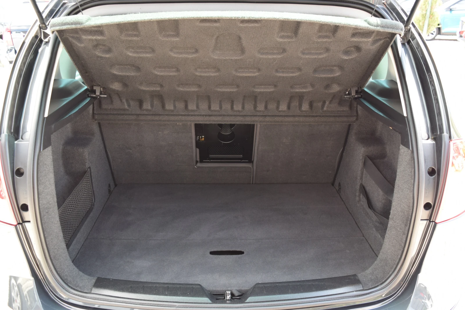 Seat Altea 1.6i* 102kc* Газ Landirenzo, снимка 15 - Автомобили и джипове - 54993639