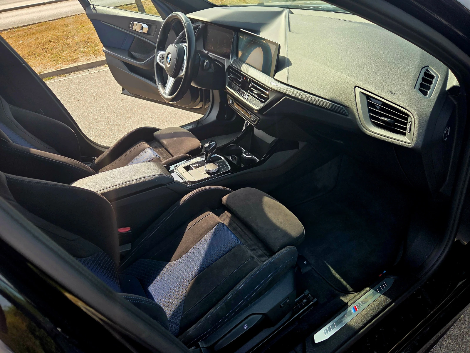 BMW 120   М120d xDrive, снимка 12 - Автомобили и джипове - 54995942