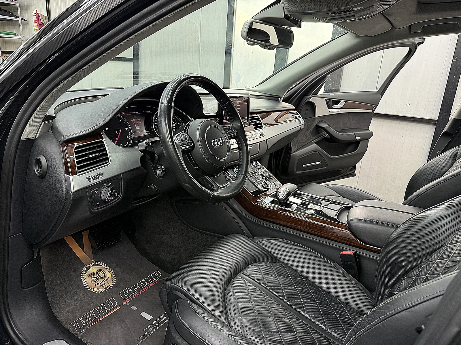 Audi A8 4.2TDI/BOSE/PODGREV/F1/СОБСТВЕН ЛИЗИНГ, снимка 14 - Автомобили и джипове - 55036083