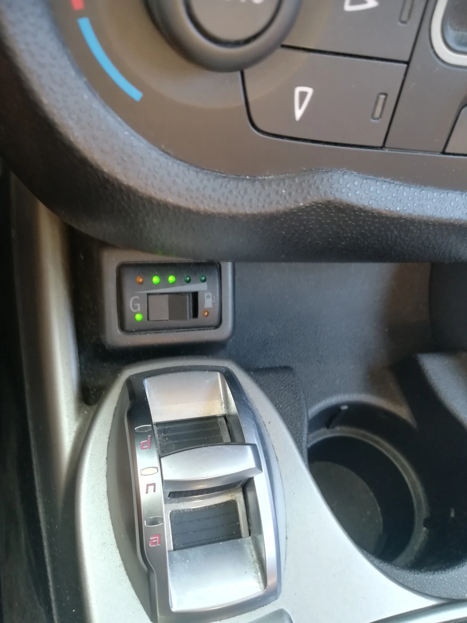 Alfa Romeo MiTo 1.4 t-jet заводска газ, снимка 17 - Автомобили и джипове - 55073954