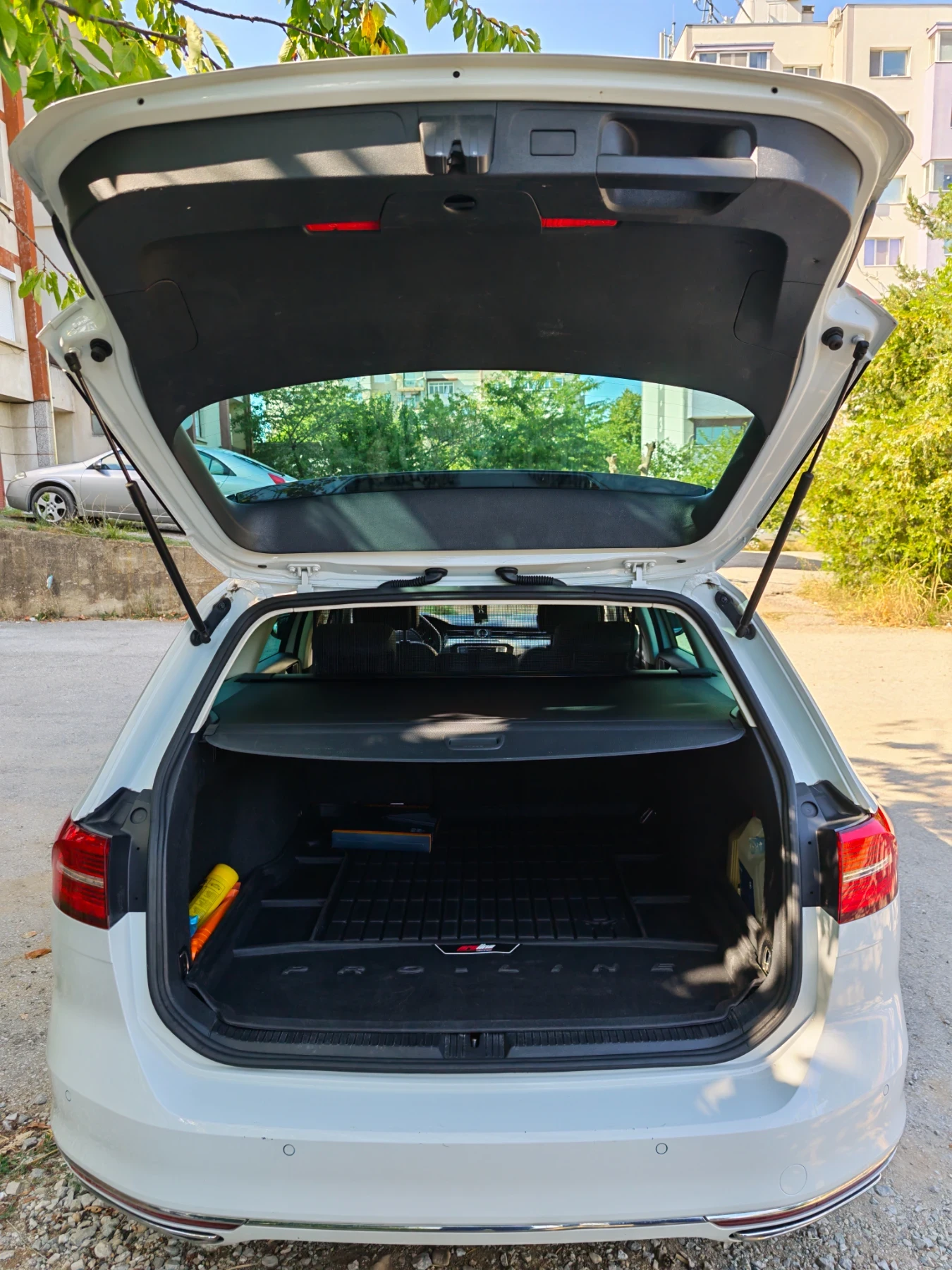 VW Passat R-line 4motion, снимка 5 - Автомобили и джипове - 55750920