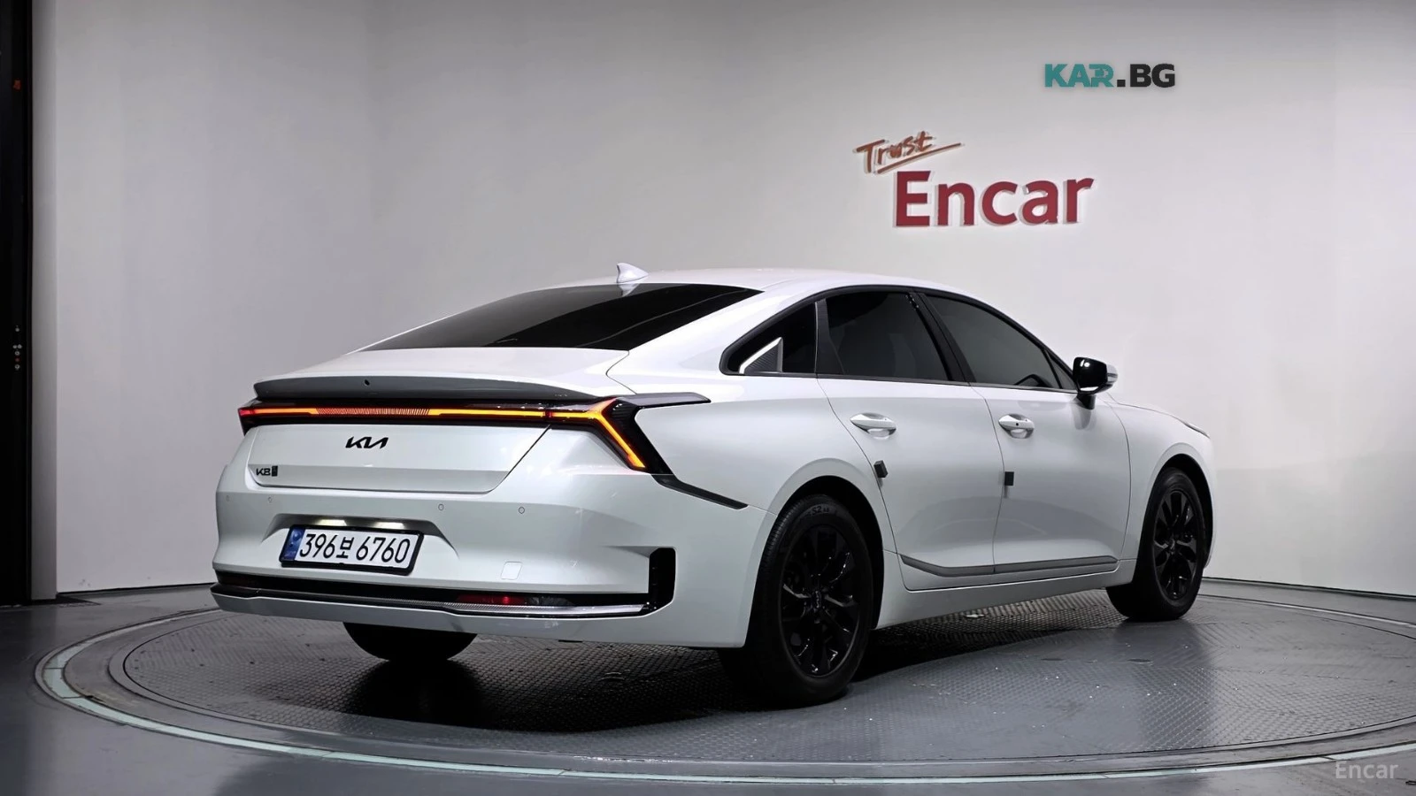 Kia K8 Noblesse* LPG* 3.5* DISTRONIC* ОБДУХВАНЕ* МАСАЖИ, снимка 3 - Автомобили и джипове - 55788807