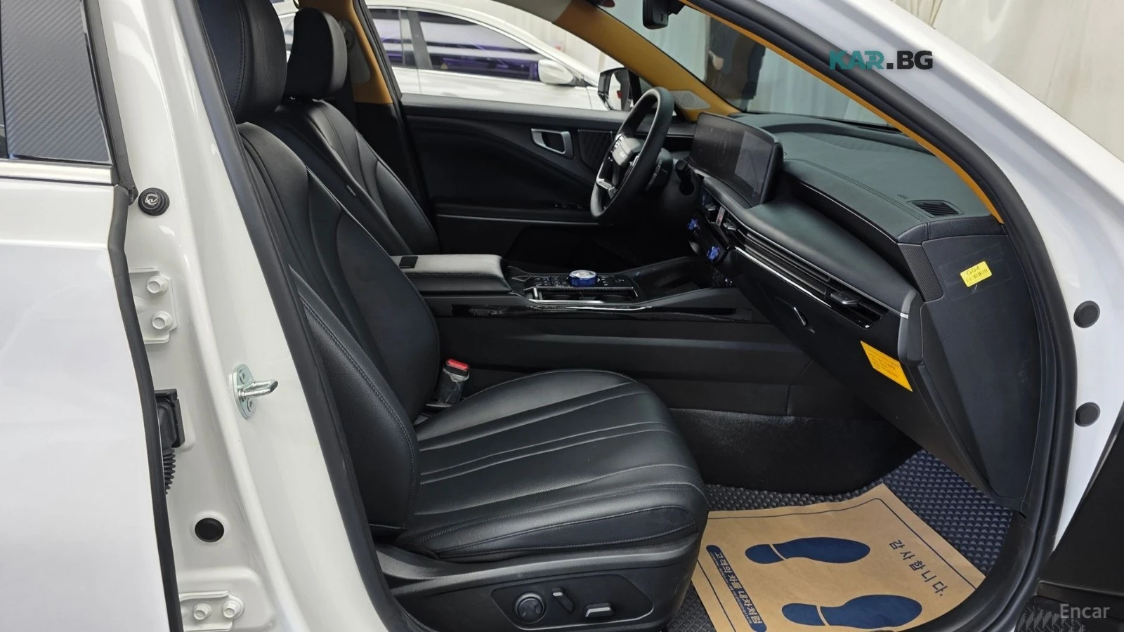 Kia K8 Noblesse* LPG* 3.5* DISTRONIC* ОБДУХВАНЕ* МАСАЖИ, снимка 9 - Автомобили и джипове - 55788807
