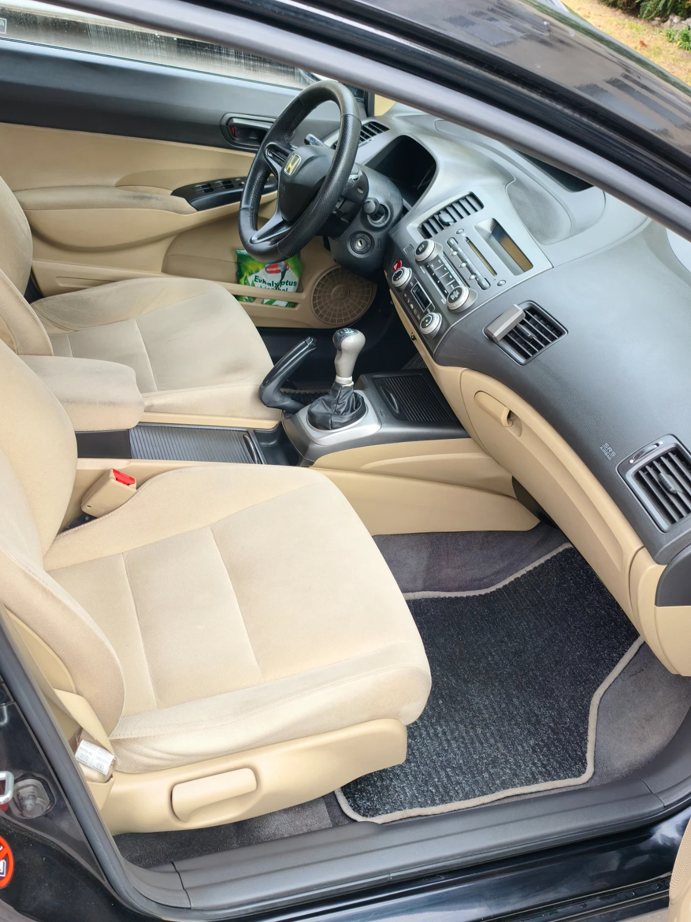 Honda Civic 1.6 v-tec, снимка 10 - Автомобили и джипове - 55874223