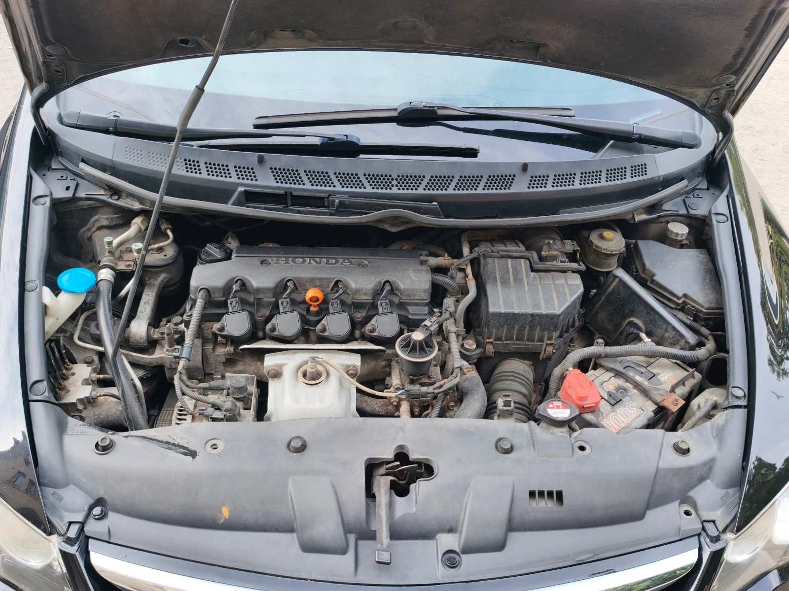 Honda Civic 1.6 v-tec, снимка 8 - Автомобили и джипове - 55874223