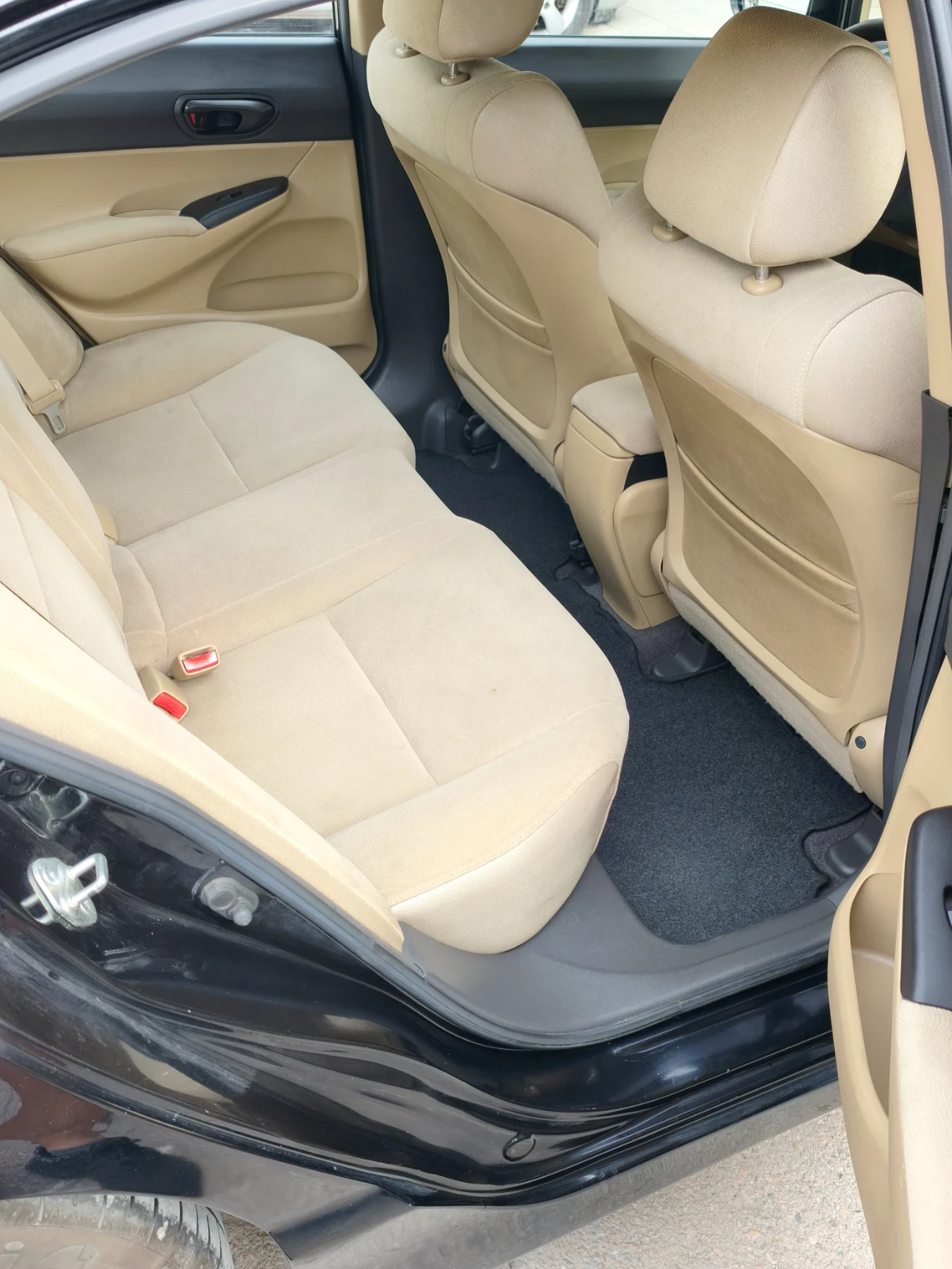 Honda Civic 1.6 v-tec, снимка 12 - Автомобили и джипове - 55874223
