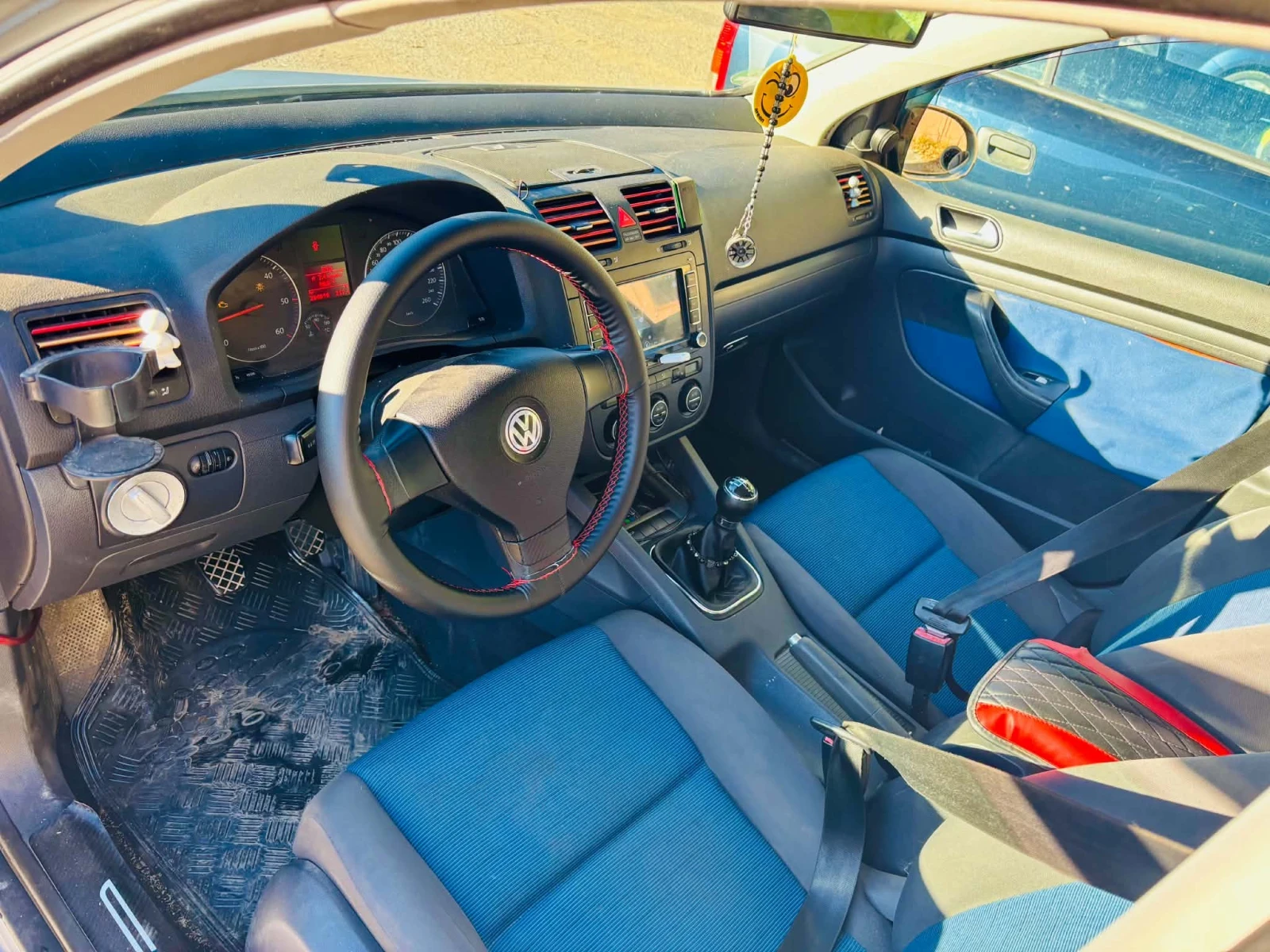 VW Golf 1.9 TDI 105 к.с., снимка 5 - Автомобили и джипове - 56363276