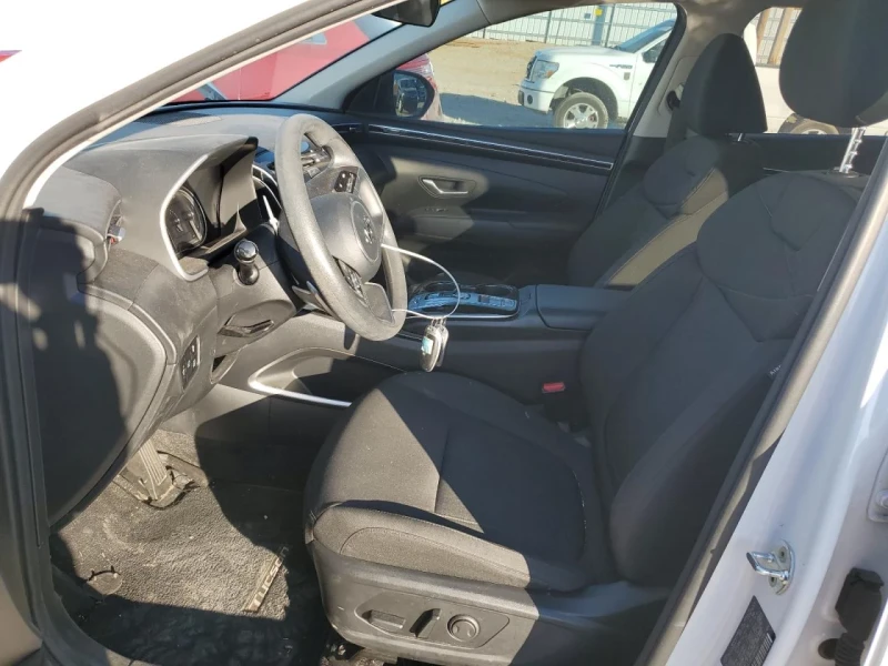 Hyundai Tucson, снимка 7 - Автомобили и джипове - 48724241