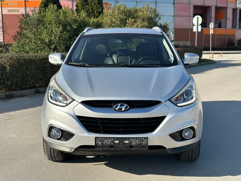 Hyundai IX35 2.0 CRDI 4WD, снимка 2 - Автомобили и джипове - 52855916