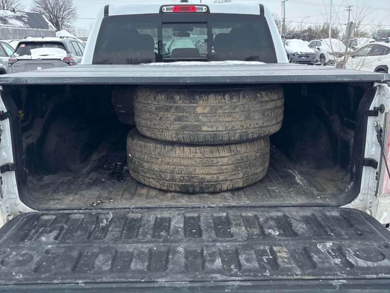 Dodge RAM 1500 * Big Horn * CARFAX * БЕЗ ПЪРВОНАЧАЛНА ВНОСКА, снимка 16 - Автомобили и джипове - 53436661