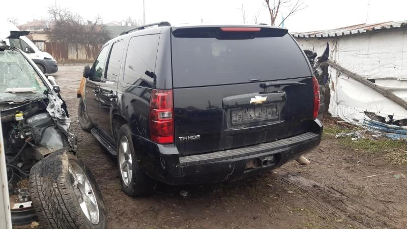 Chevrolet Tahoe 5.3i/на части, снимка 1 - Автомобили и джипове - 48548158