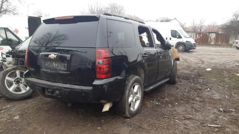 Chevrolet Tahoe 5.3i/на части, снимка 2 - Автомобили и джипове - 48548158