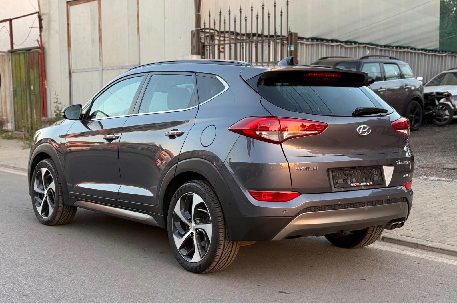 Hyundai Tucson 2.0 VERTEX CRDI 4WD - изображение 4