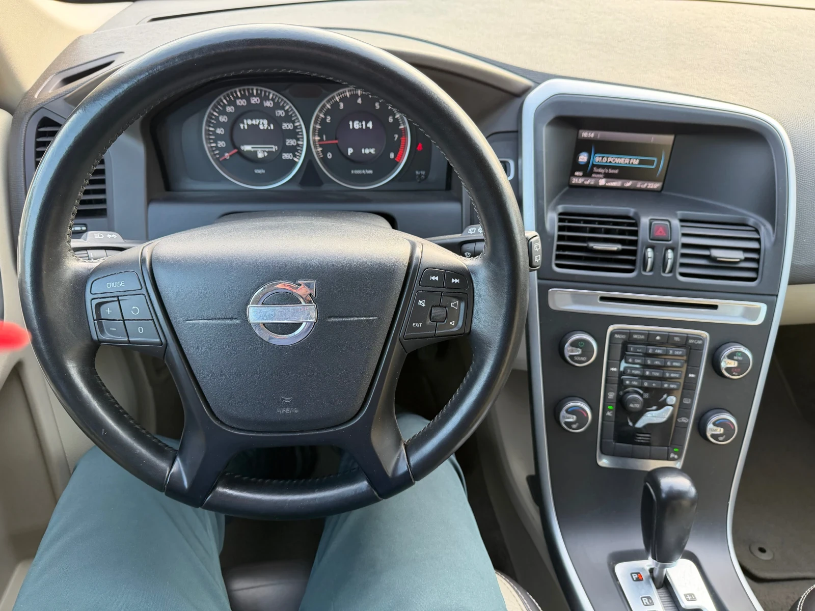 Volvo XC60 2.0 T 100000km automat , снимка 13 - Автомобили и джипове - 53988836