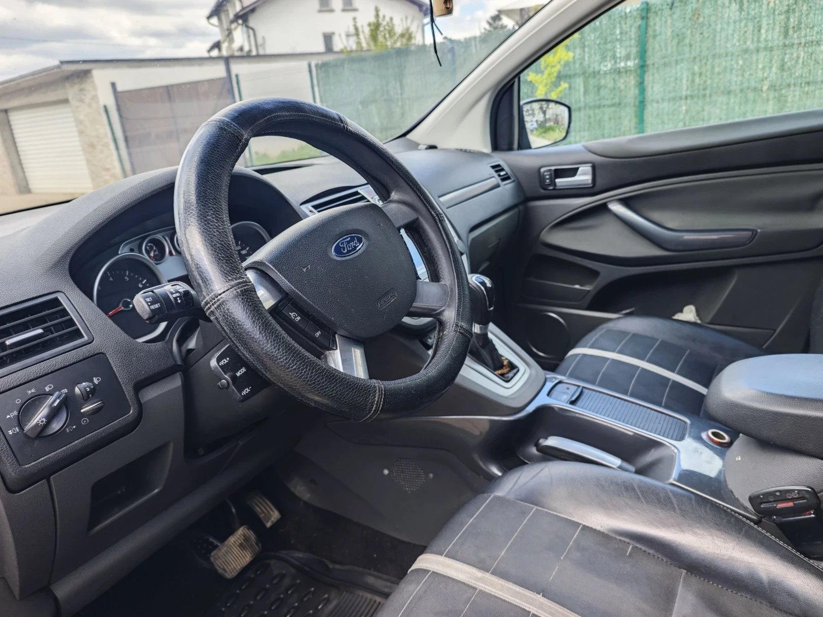 Ford Kuga, снимка 6 - Автомобили и джипове - 54296383