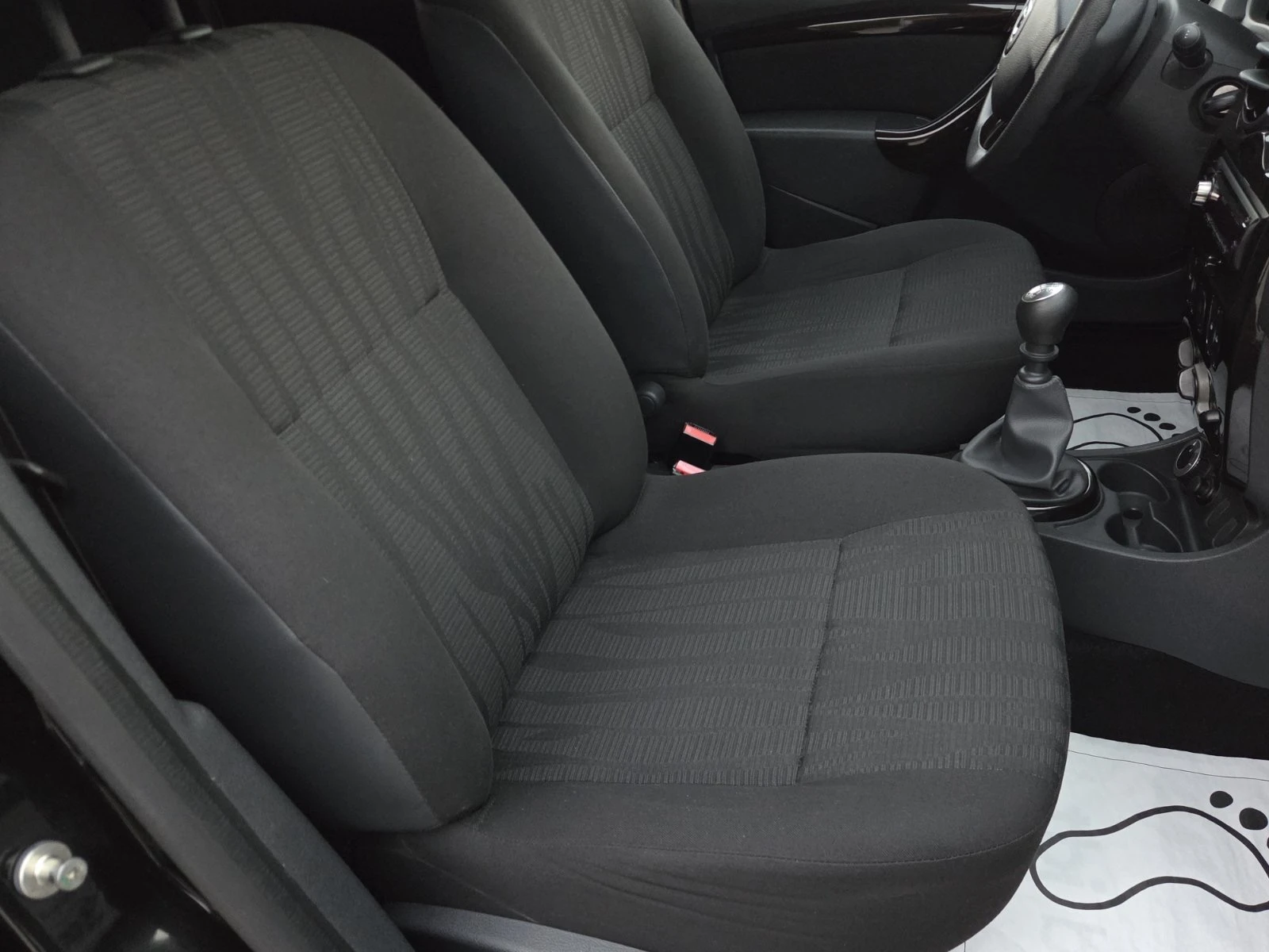 Dacia Duster DCI/4x4, снимка 8 - Автомобили и джипове - 54458919