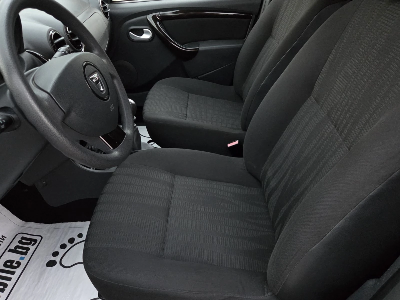 Dacia Duster DCI/4x4, снимка 12 - Автомобили и джипове - 54458919