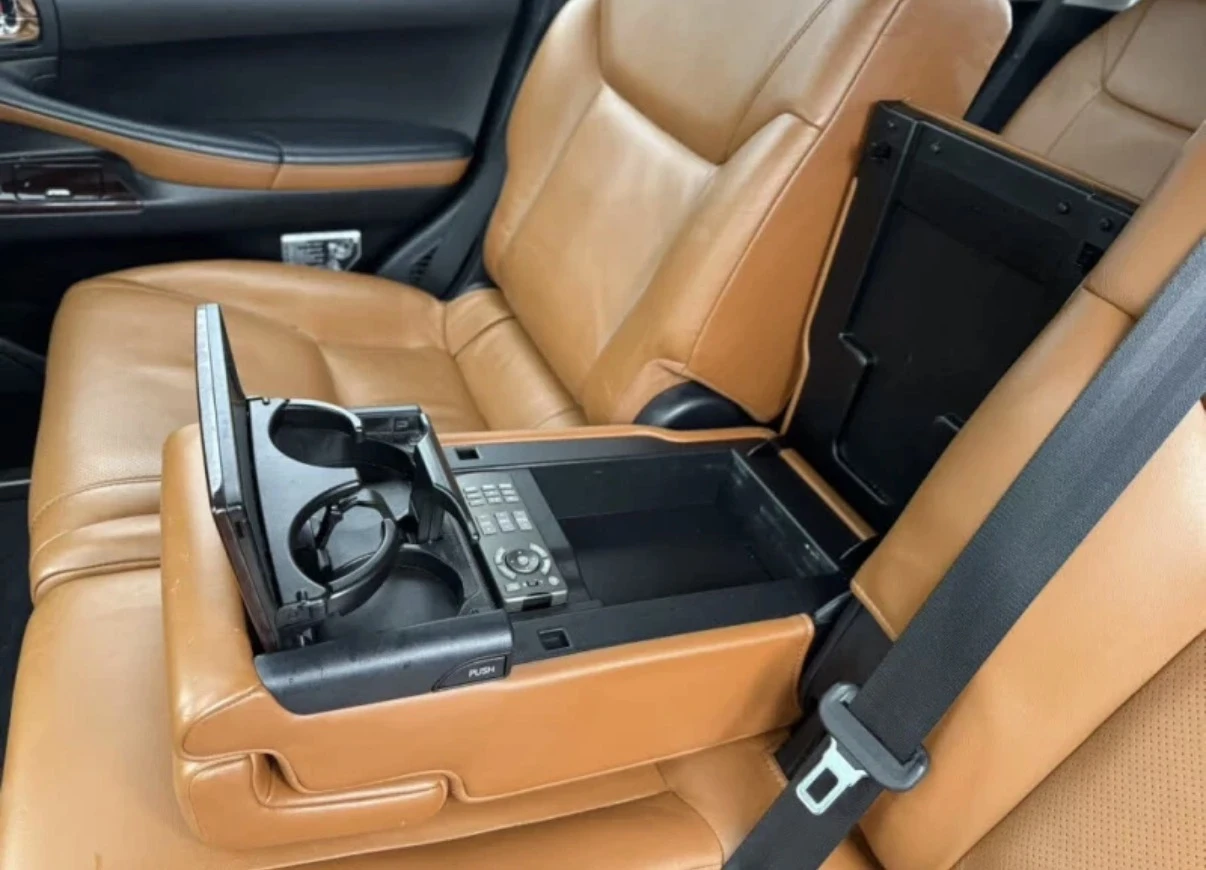Lexus LX 570 5.7 V8 * 8 ����� * ������ * TV * CARFAX *  | Mobile.bg � ����������� 11
