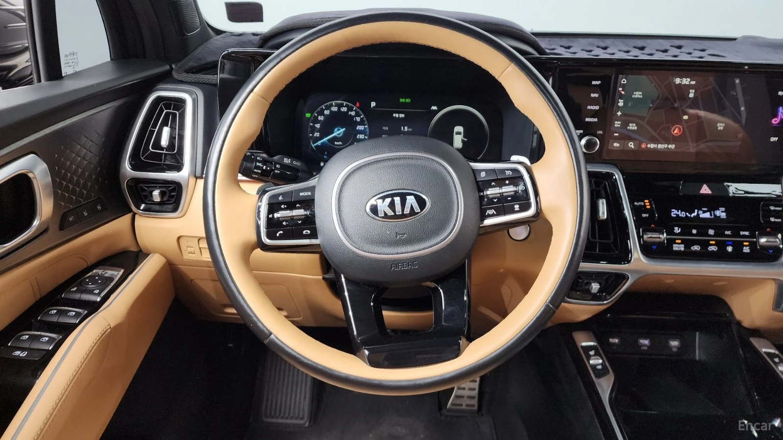 Kia Sorento SIGNATURE/DRIVE-ASSISTS/PANOROOF/DIGITAL, снимка 7 - Автомобили и джипове - 55615668