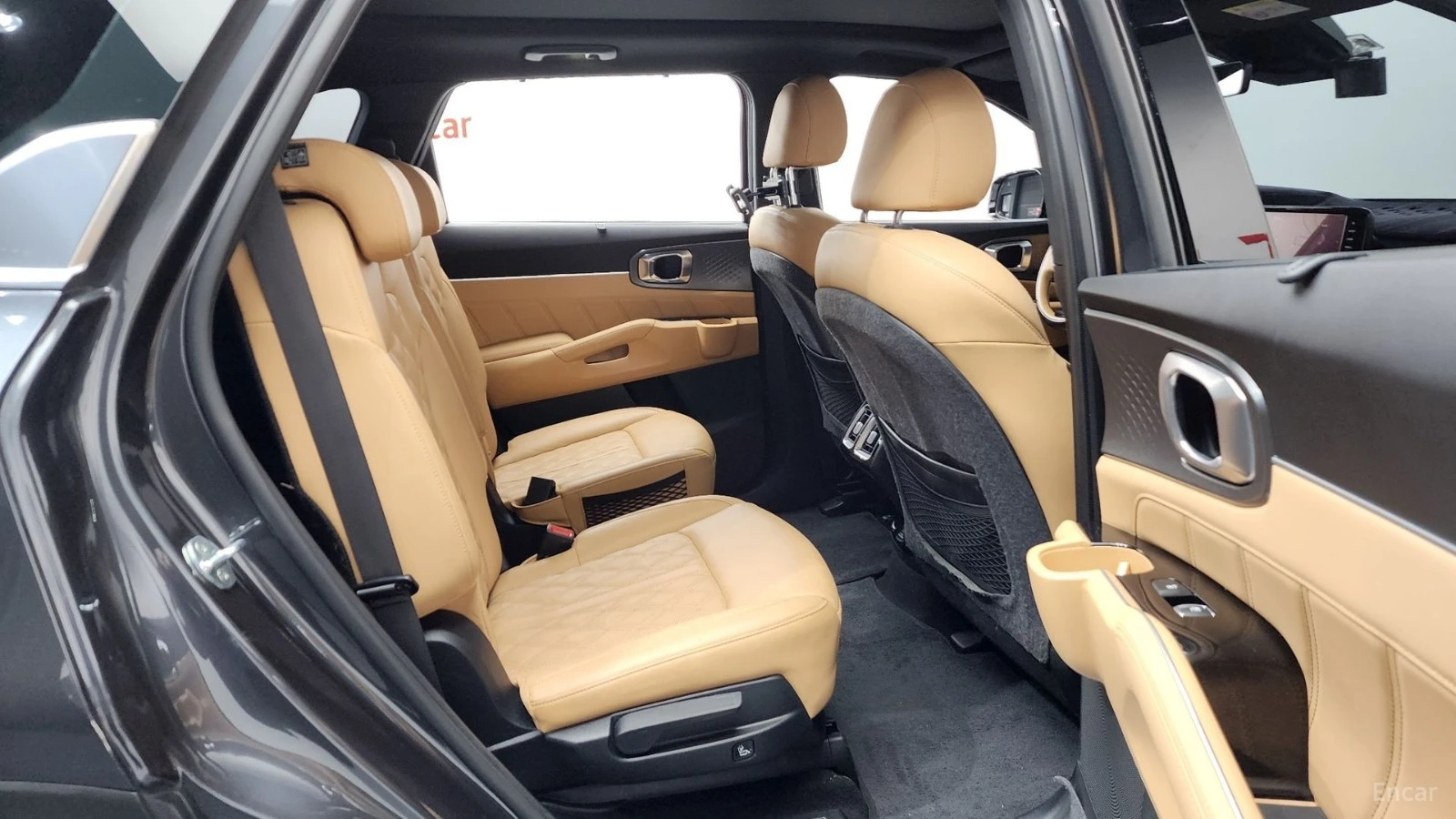 Kia Sorento SIGNATURE/DRIVE-ASSISTS/PANOROOF/DIGITAL, снимка 16 - Автомобили и джипове - 55615668