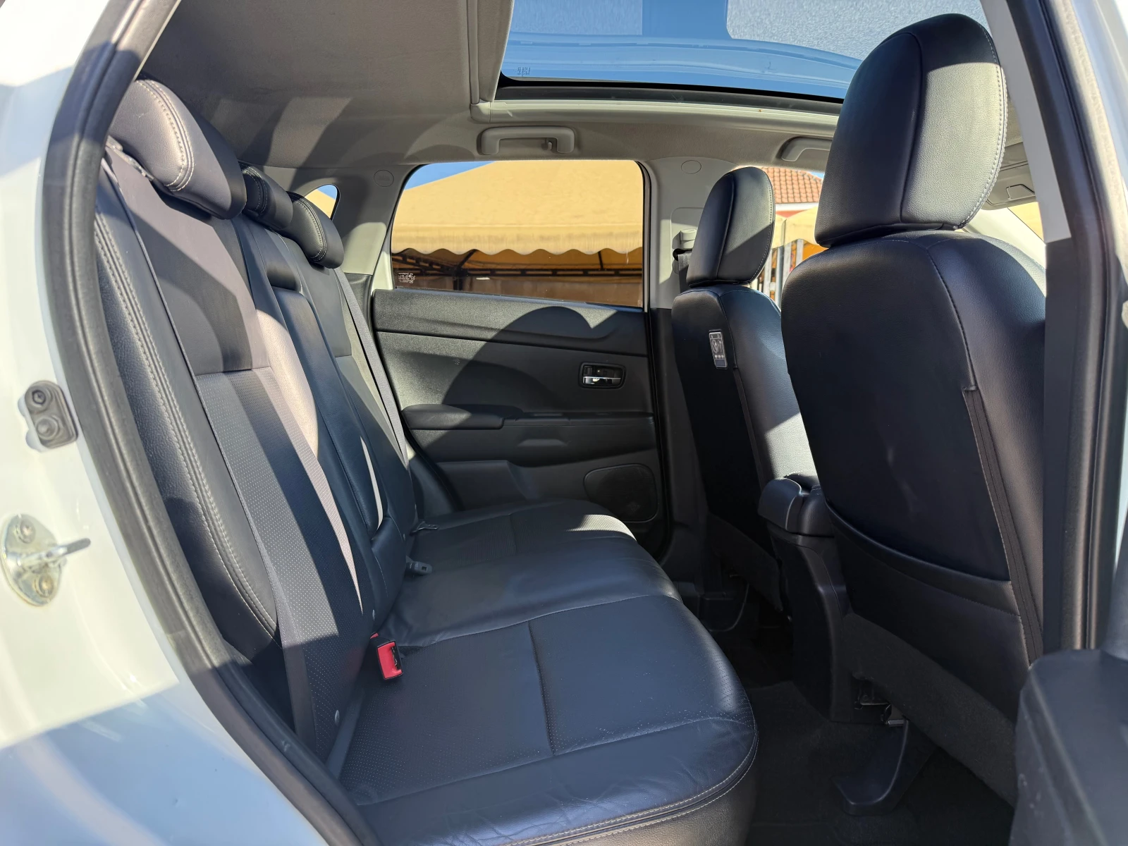 Mitsubishi ASX 1.8 DI-D Instyle 4WD ! 100% РЕАЛНИ КИЛОМЕТРИ !, снимка 14 - Автомобили и джипове - 55686953