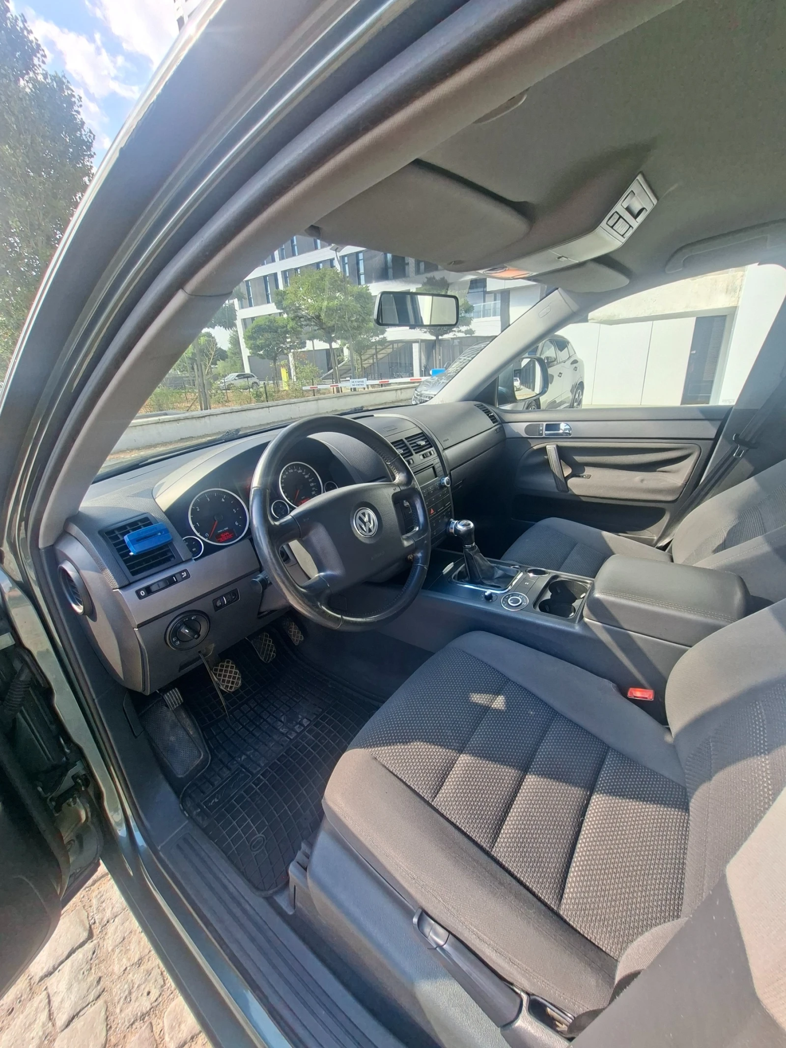 VW Touareg Army, снимка 8 - Автомобили и джипове - 55824553