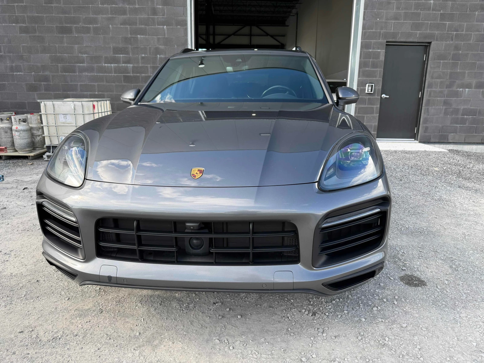 Porsche Cayenne * E Hybrid* CARFAX * АВТОКРЕДИТ* , снимка 16 - Автомобили и джипове - 56109254